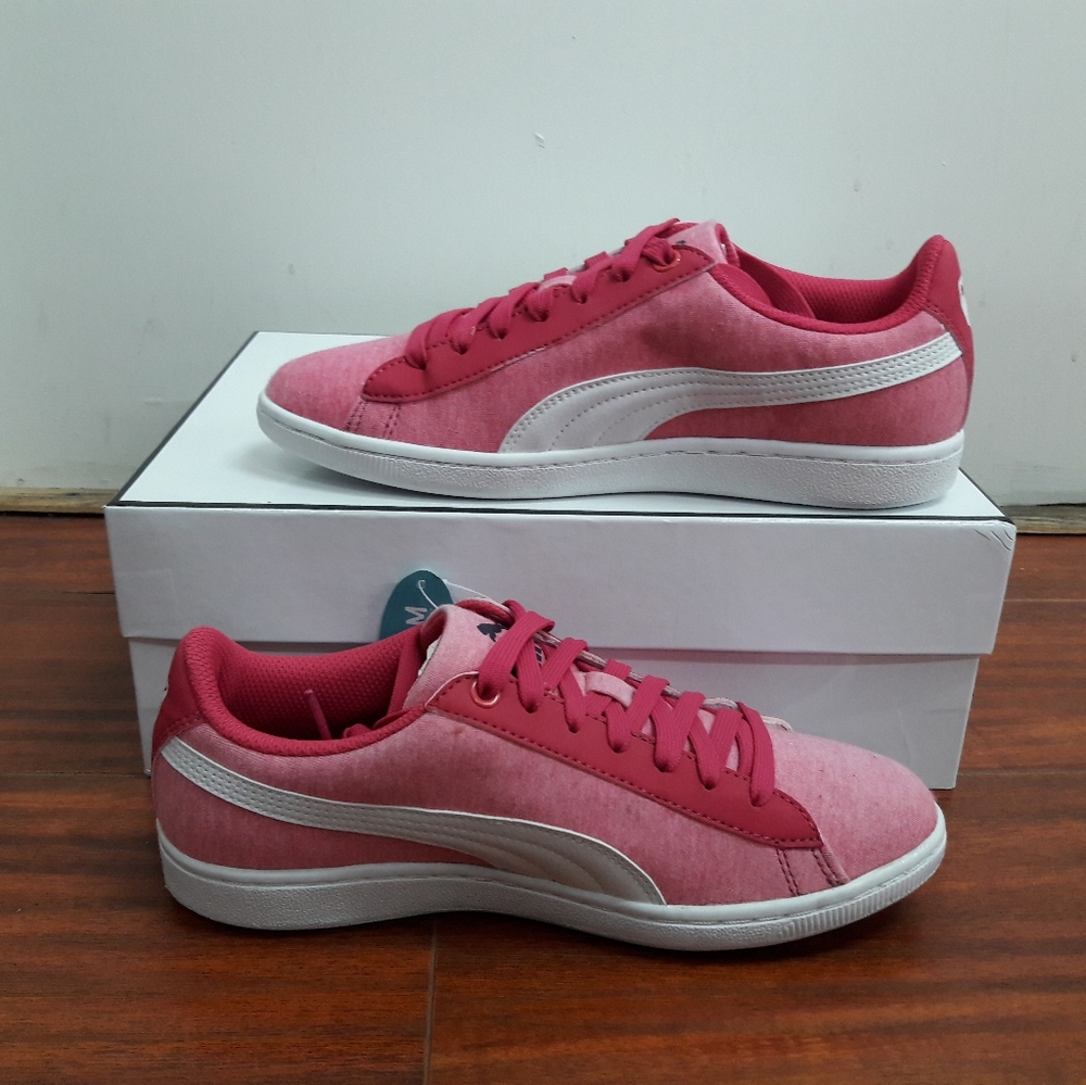 Puma - Picture 2 of 5